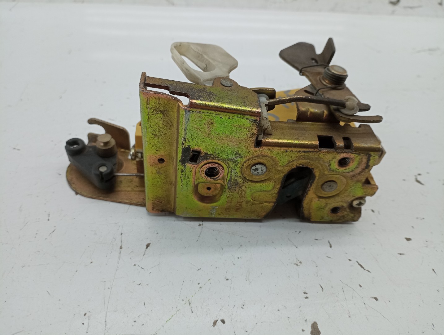 Fecho da Porta Frente Esquerdo FORD ESCORT 91 Express (AVF) | 90 - 94