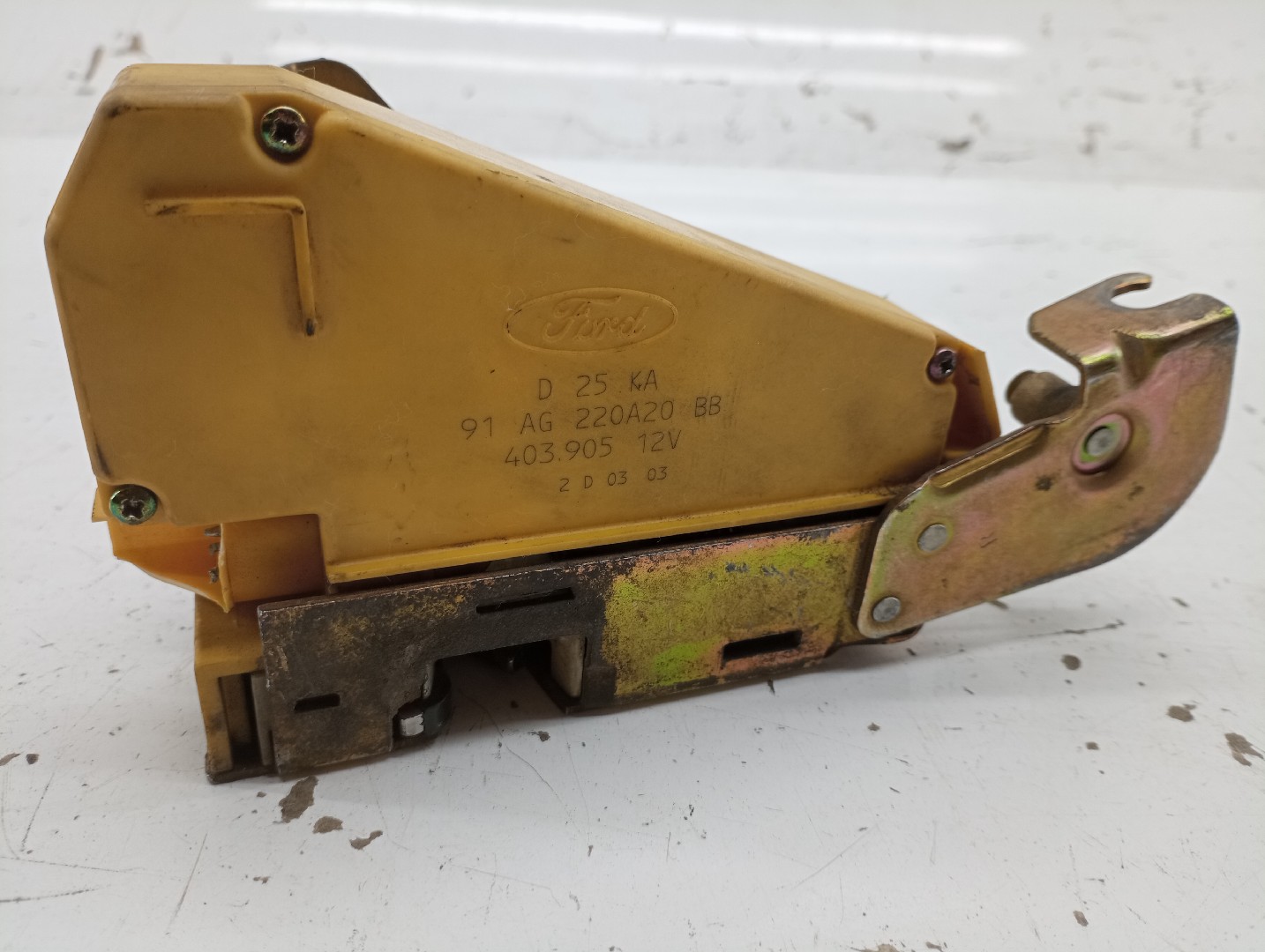 Fecho da Porta Frente Esquerdo FORD ESCORT 91 Express (AVF) | 90 - 94 Imagem-9