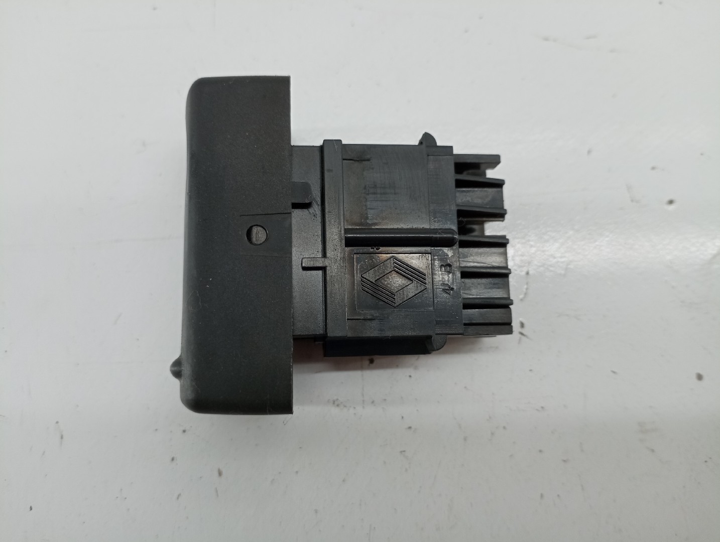 comutador de fecho central de portas RENAULT 19 II (B/C53_) | 91 - 01 Imagem-1