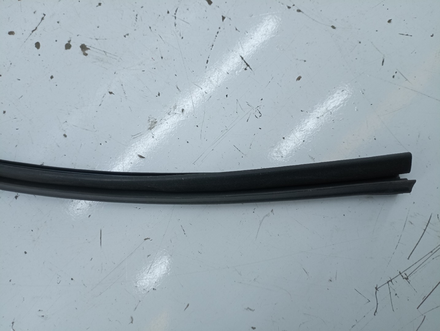 Borracha de Vidro MAZDA 3 (BK) | 03 - 09 Imagem-1