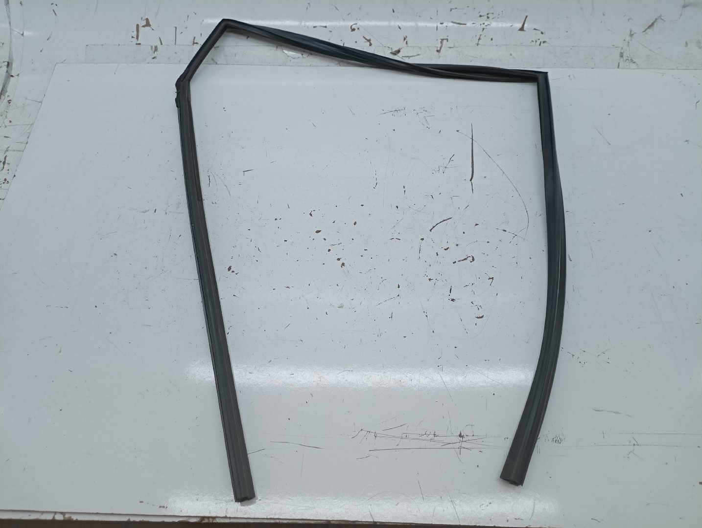 Borracha de Vidro MAZDA 3 (BK) | 03 - 09 Imagem-2