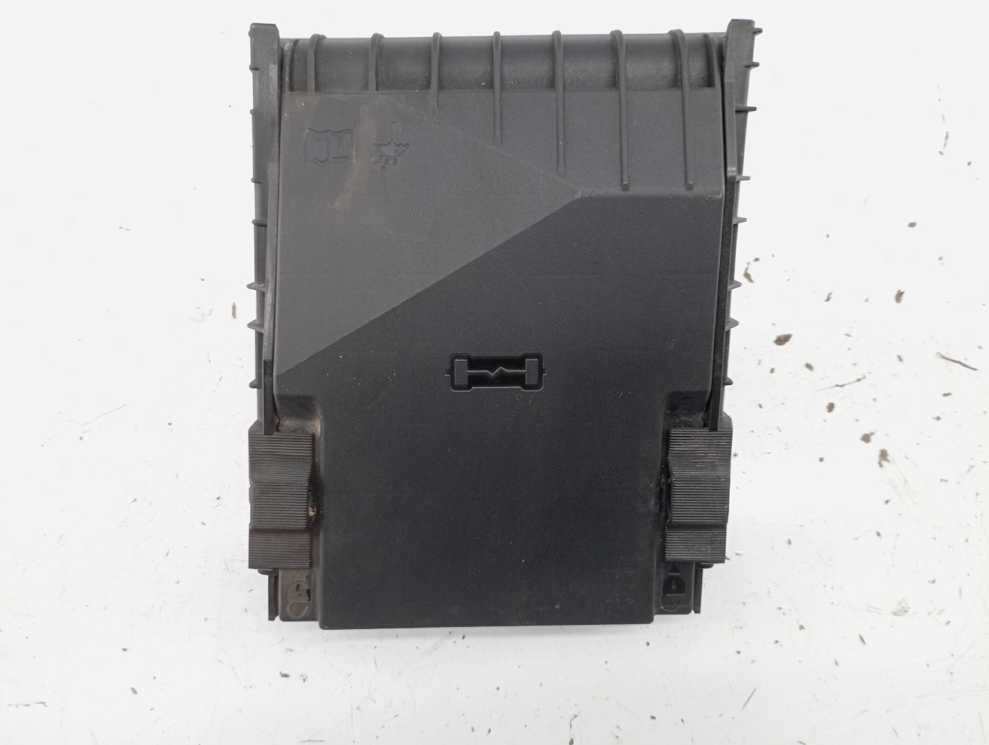 Tampa de caixa de fusiveis VOLKSWAGEN GOLF V (1K1) | 03 - 09 Imagem-6