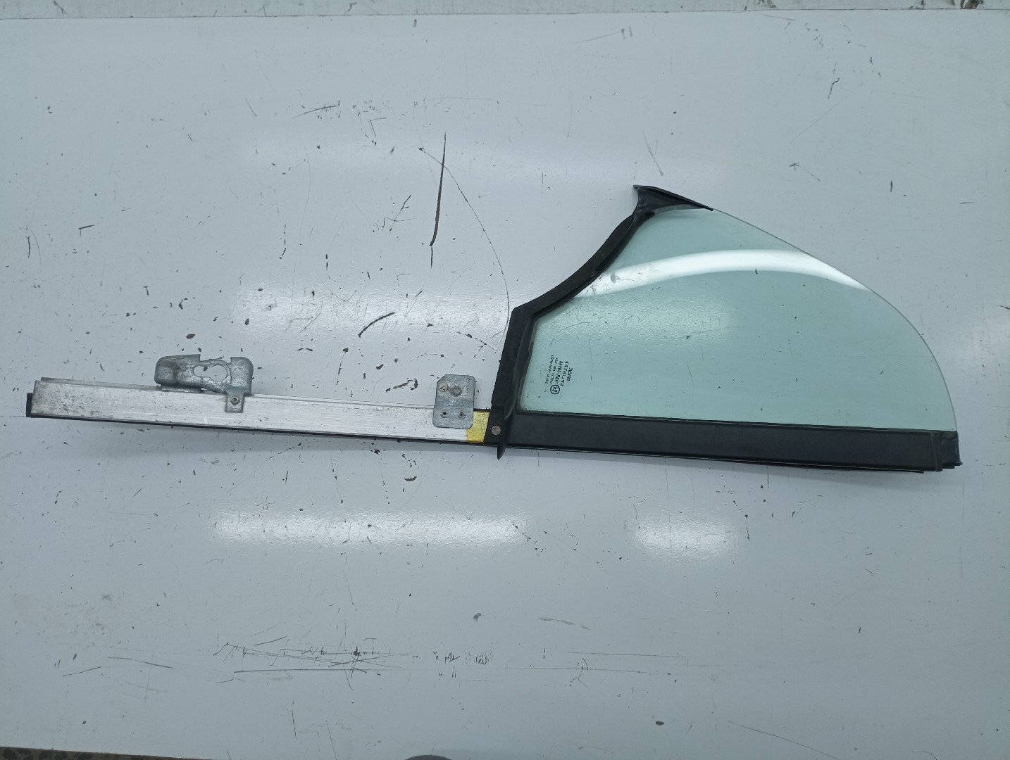 Vidro Triangular Frente Esquerdo SMART FORTWO Coupé (450) | 04 - 07 Imagem-2
