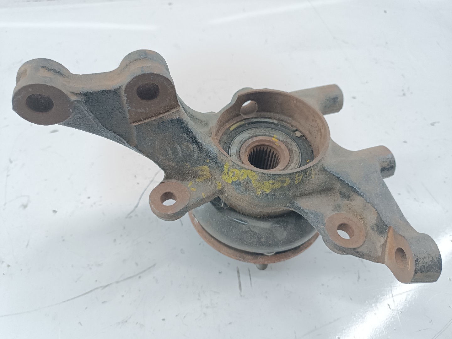 Manga de Eixo Frente Esquerda KIA CEED Hatchback (ED) | 06 - 12