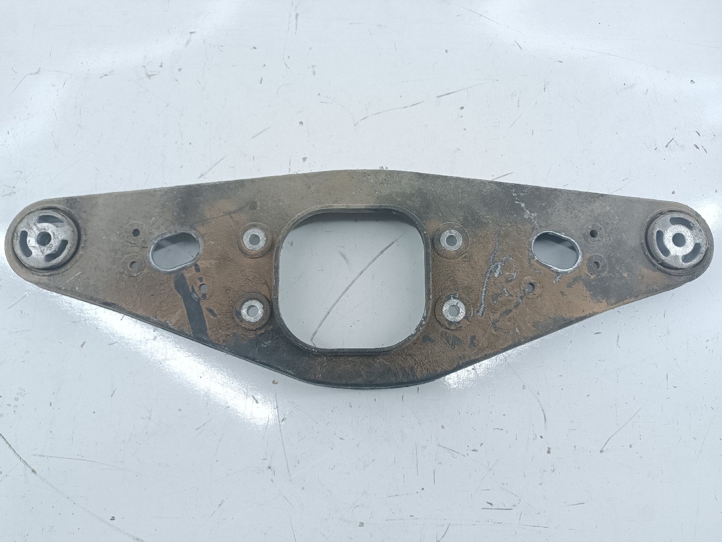 Apoio de Diferencial MERCEDES-BENZ E-CLASS T-Model (S211) | 03 - 09 Imagem-2