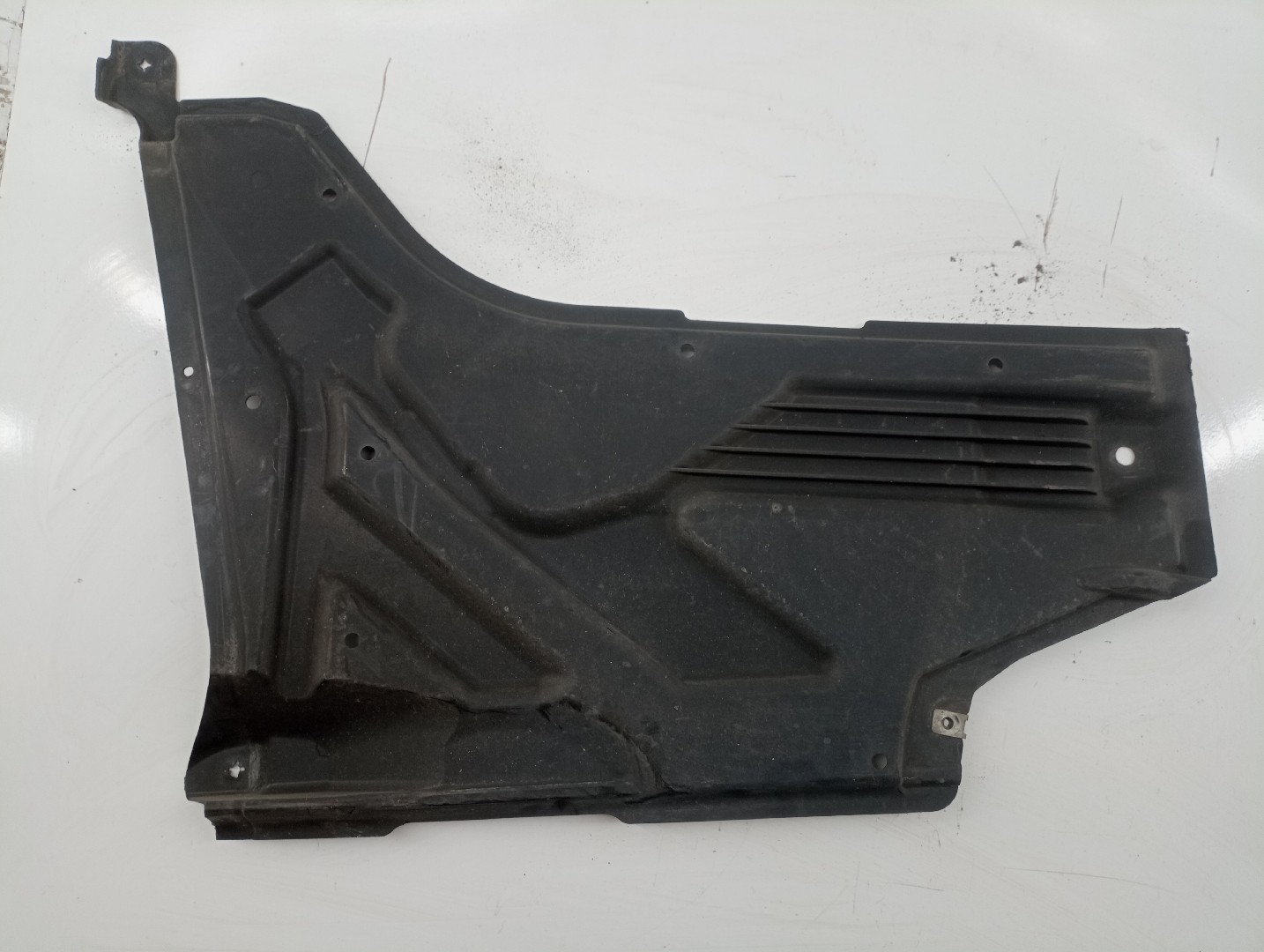 Proteção inferior de carroçaria MERCEDES-BENZ CLA Coupé (C117) | 13 - 19 Imagem-2