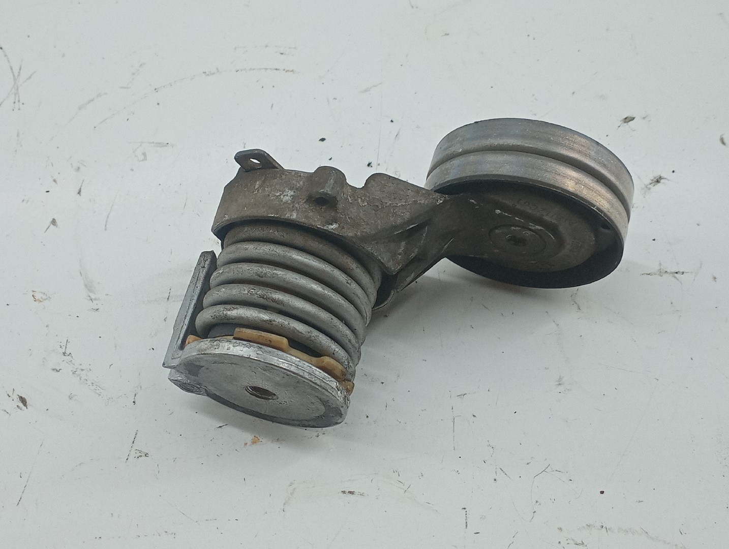 Rolo tensor, correia trapezoidal VOLKSWAGEN GOLF IV (1J1) | 97 - 07