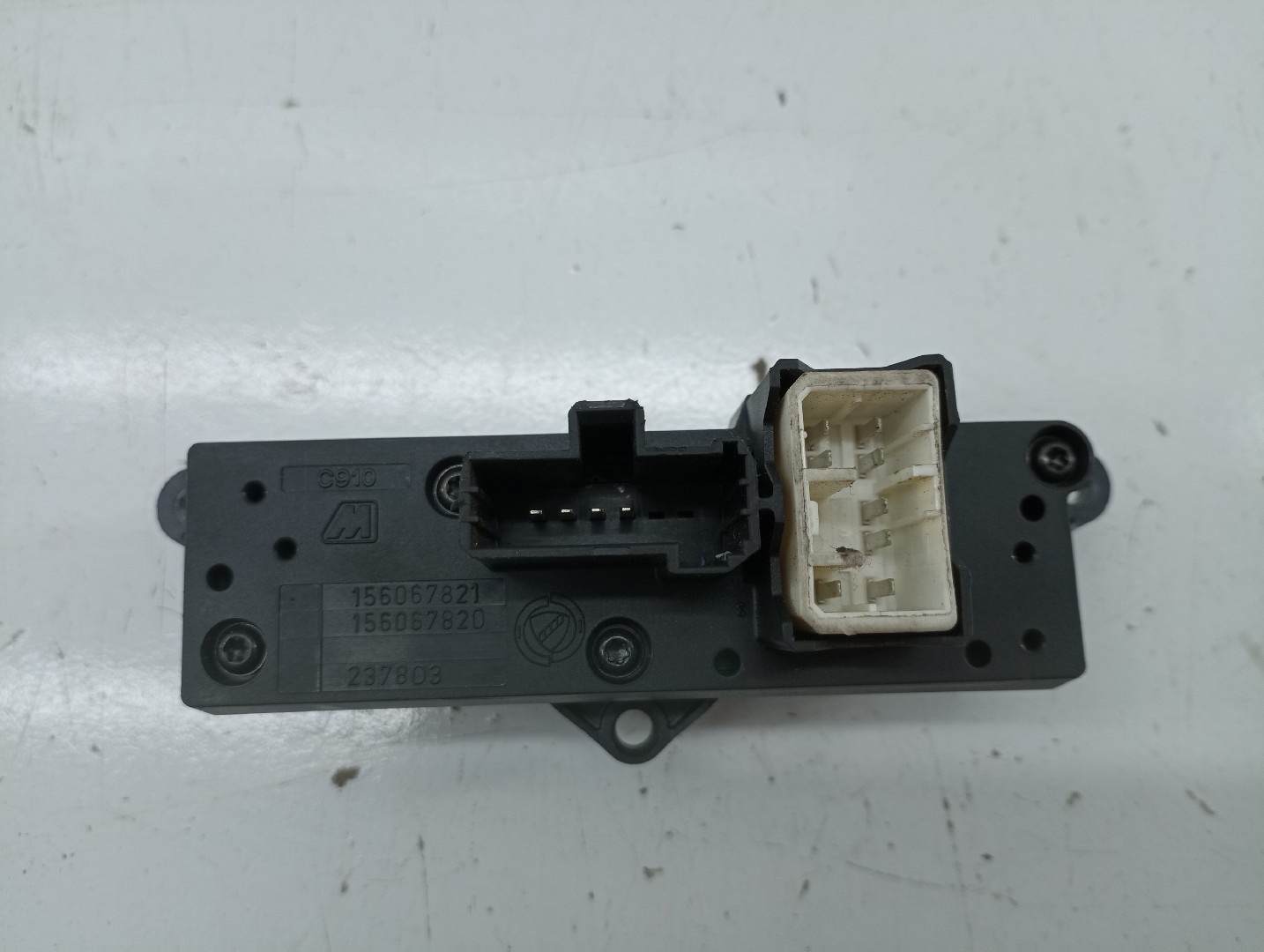 Botão dos 4 piscas ALFA ROMEO 159 (939_) | 05 - 12 Imagem-3