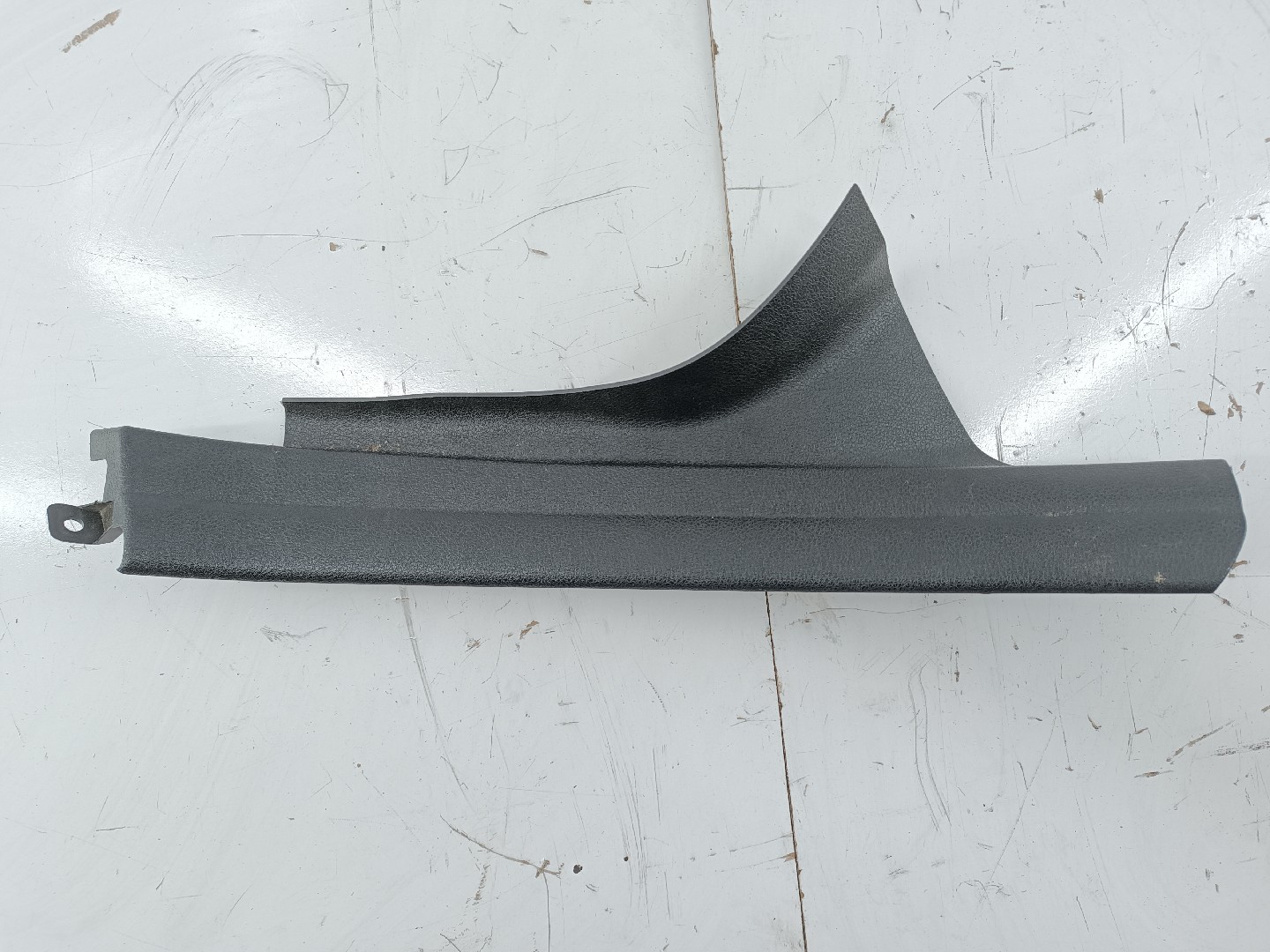 Acabamento de Pilar Inferior BMW 5 (E39) | 95 - 03 Imagem-2