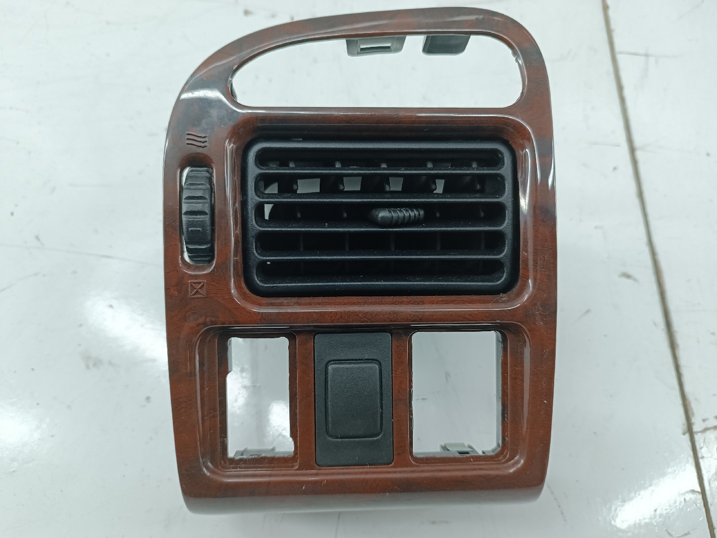 Difusor de ar TOYOTA AVENSIS (_T22_) | 97 - 03 Imagem-3