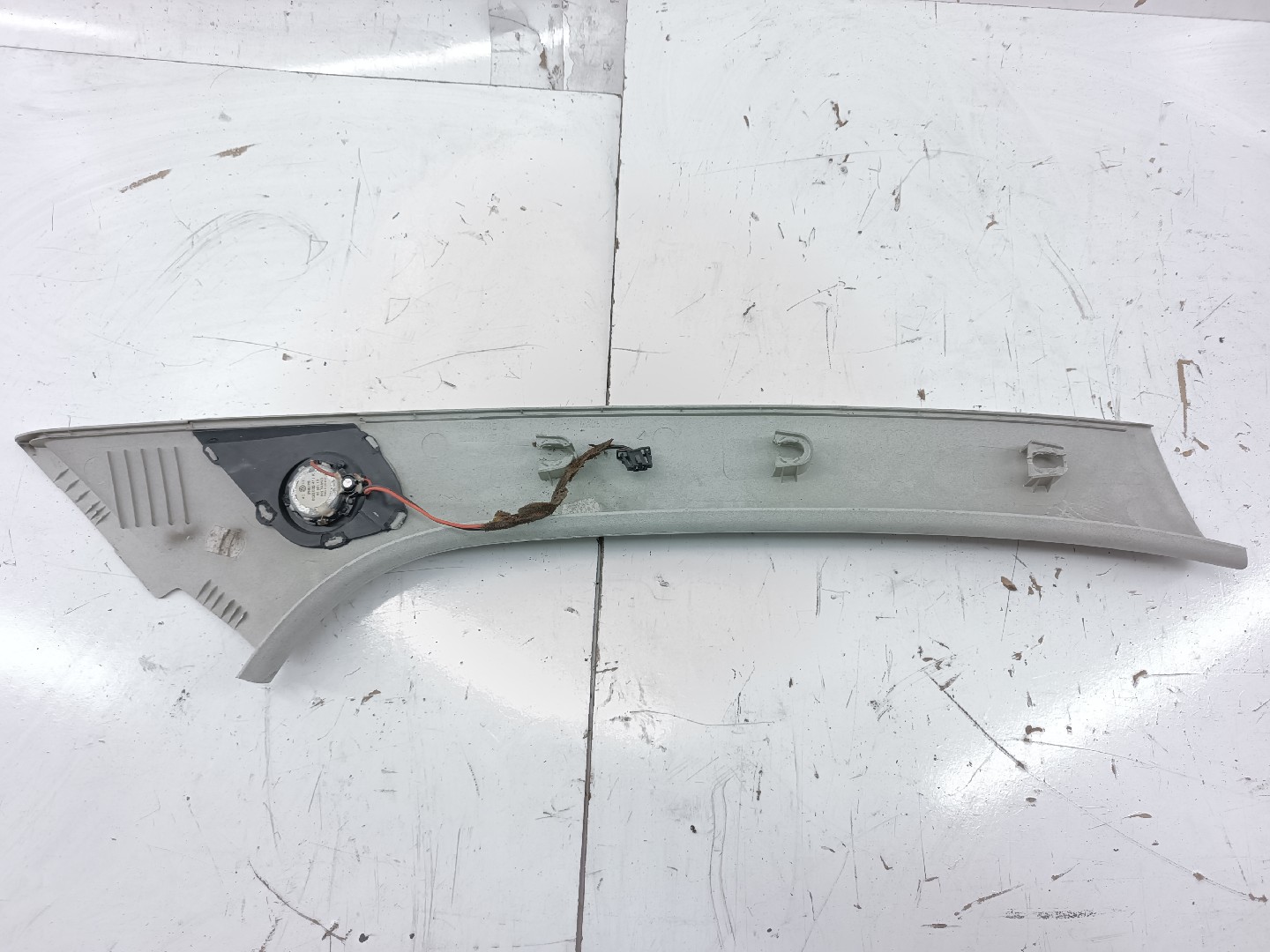 Moldura de pilar A esquerda VOLKSWAGEN POLO (9N_) | 01 - 14