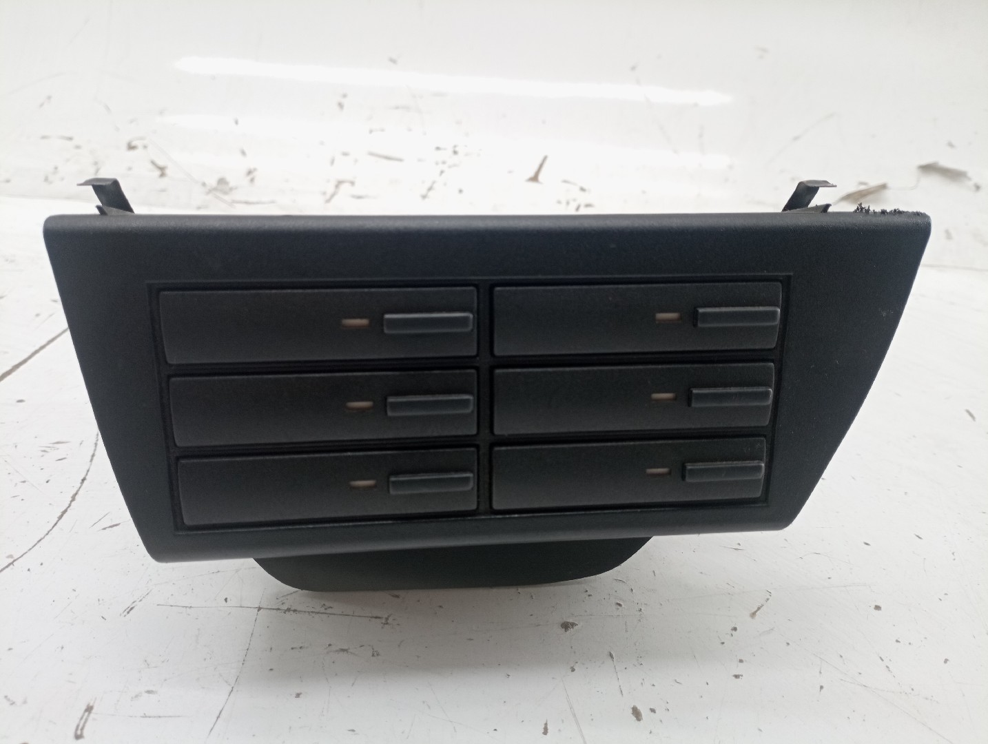 Caixa CD´s VOLKSWAGEN POLO (9N_) | 01 - 14