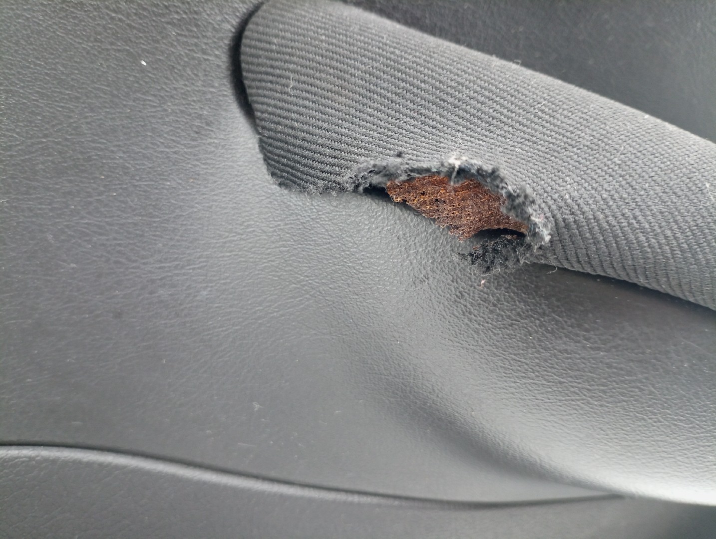 Quartela de porta trás direita PEUGEOT 307 (3A/C) | 00 - 12 Imagem-1