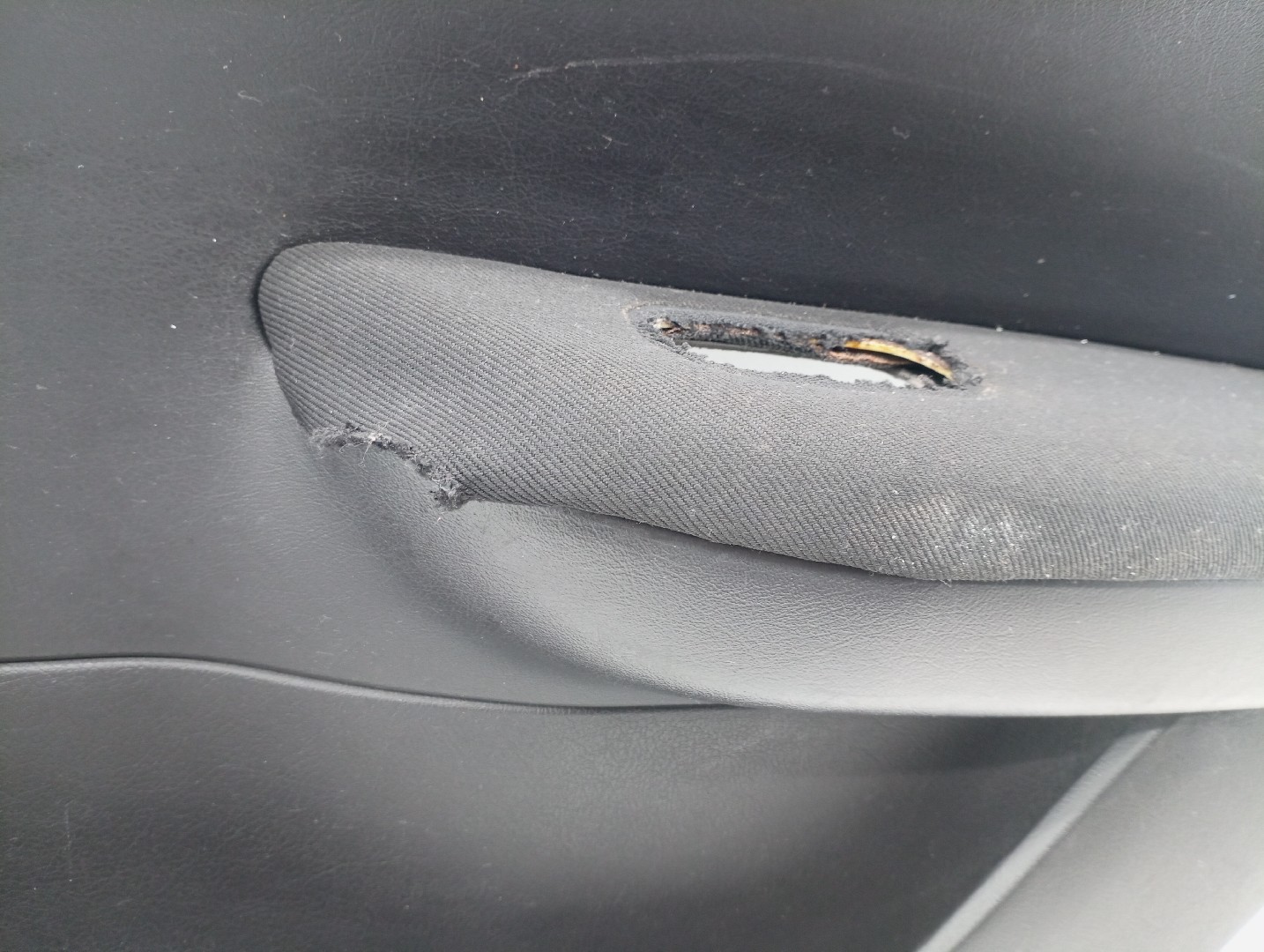 Quartela de porta trás direita PEUGEOT 307 (3A/C) | 00 - 12 Imagem-2