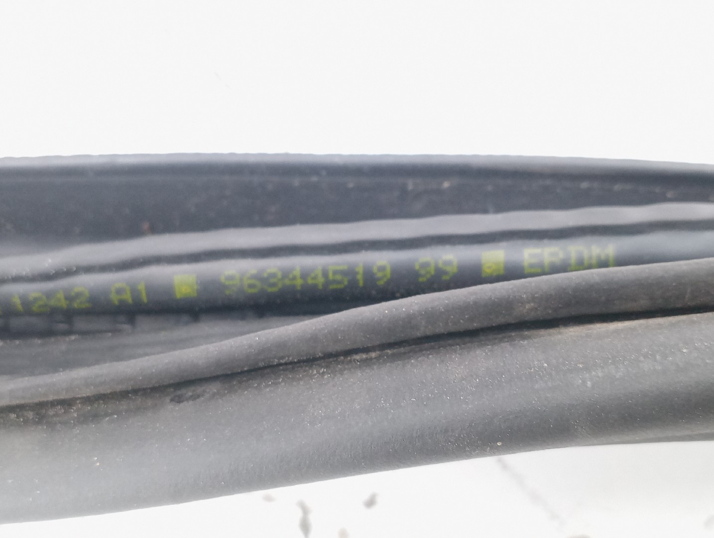 Borracha Da Porta Traseira Esquerda PEUGEOT 307 (3A/C) | 00 - 12 Imagem-3