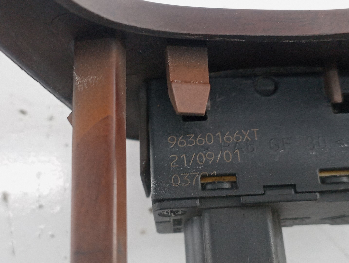 Comutador de vidro traseiro direito PEUGEOT 307 (3A/C) | 00 - 12 Imagem-3