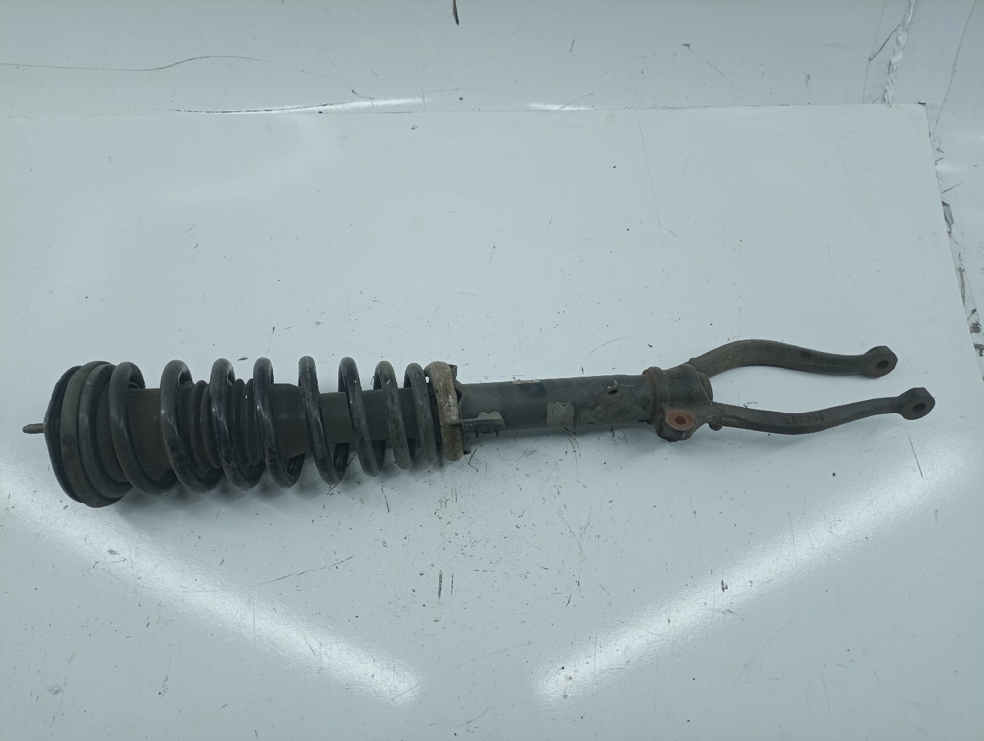 Amortecedor esquerdo MAZDA 6 três volumes (GG) | 02 - 08 Imagem-1