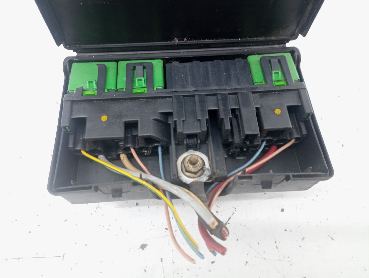 Caixa de fusíveis e relés PEUGEOT 307 (3A/C) | 00 - 12 Imagem-2