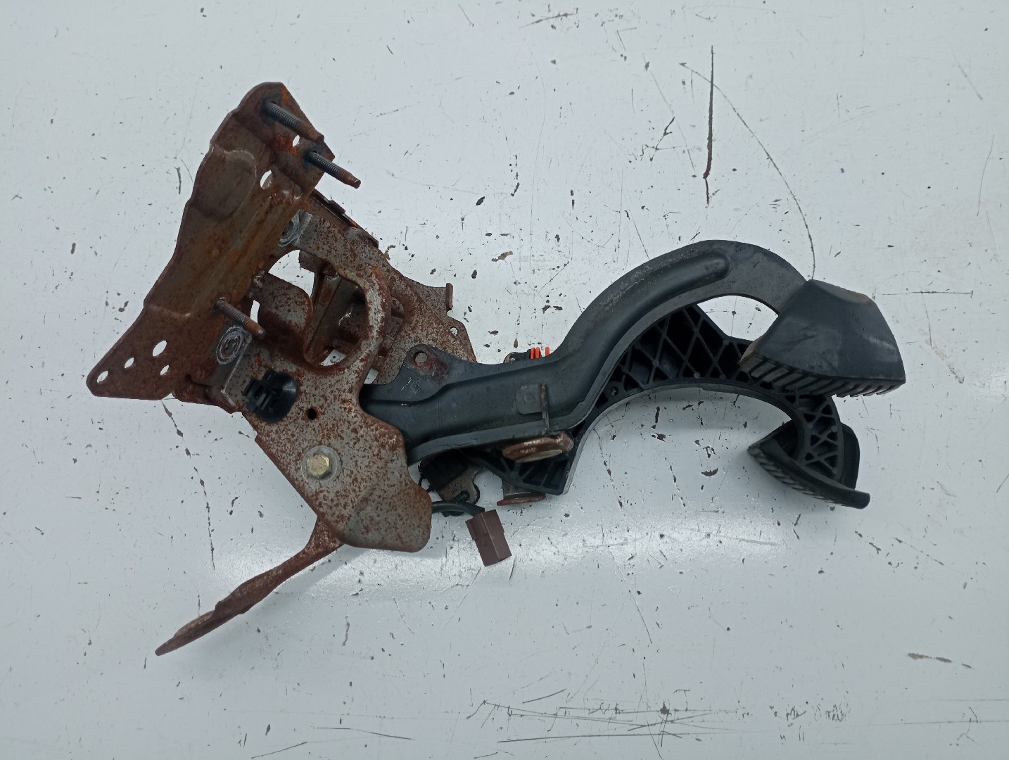 Pedal de embraiagem e travão PEUGEOT 307 (3A/C) | 00 - 12 Imagem-1