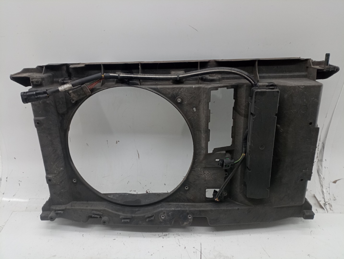 Suporte de termoventilador PEUGEOT 307 (3A/C) | 00 - 12 Imagem-3