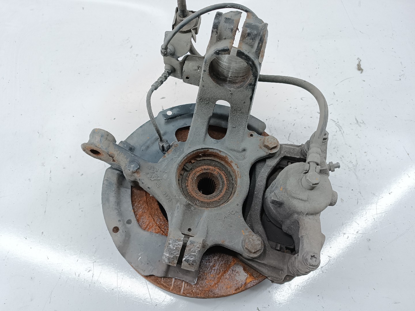 Manga de Eixo Frente Esquerda RENAULT MEGANE IV Hatchback (B9A/M/N_) | 15 - 
