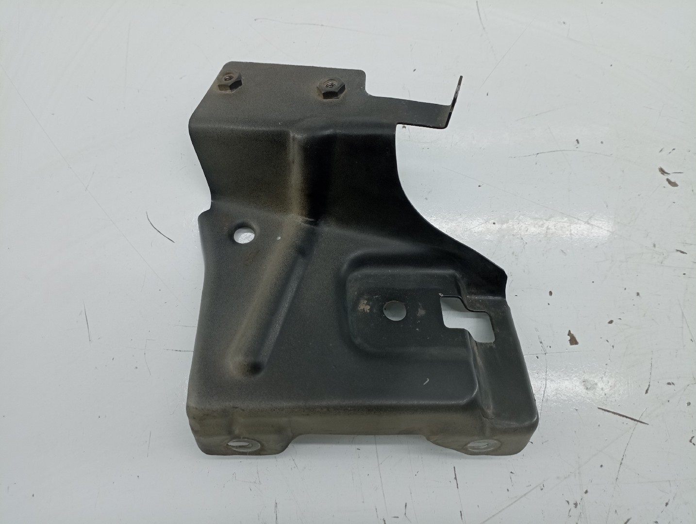 Suporte de montagem guarda lamas LANCIA MUSA (350_) | 04 - 12