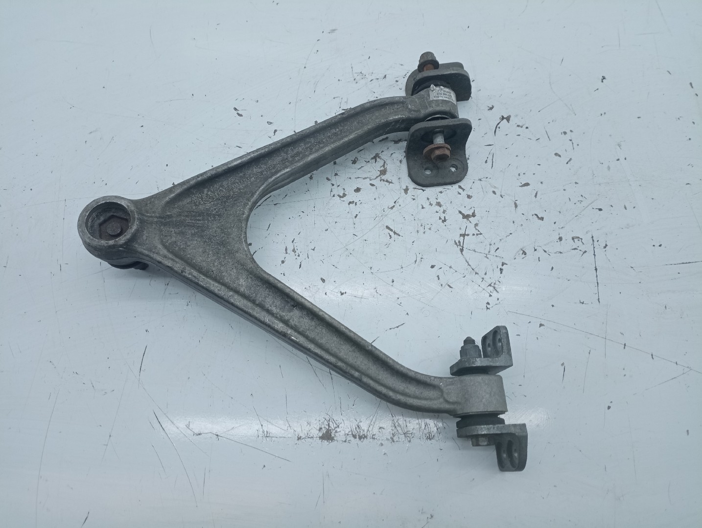 Braço de suspensão traseiro esquerdo AUDI R8 (422, 423) | 07 - 15