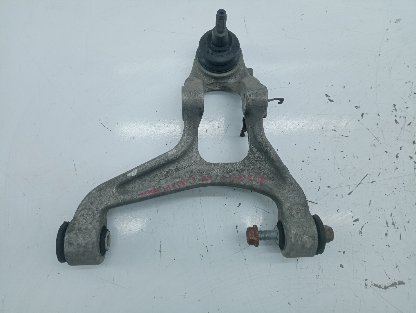Braço superior frente esquerdo AUDI R8 (422, 423) | 07 - 15