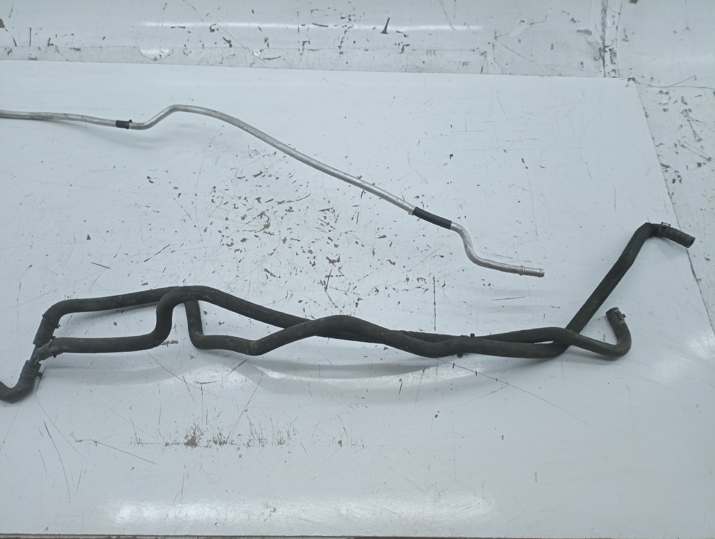 Tubo de Água AUDI R8 (422, 423) | 07 - 15 Imagem-1