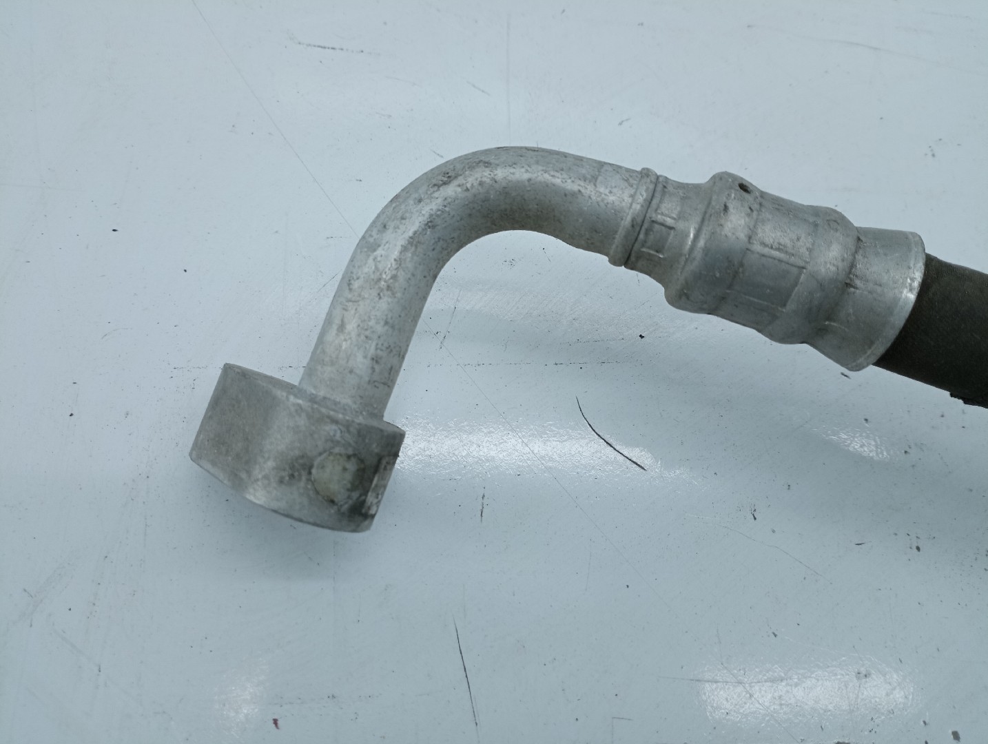 Tubo de Ar condicionado AUDI R8 (422, 423) | 07 - 15 Imagem-1