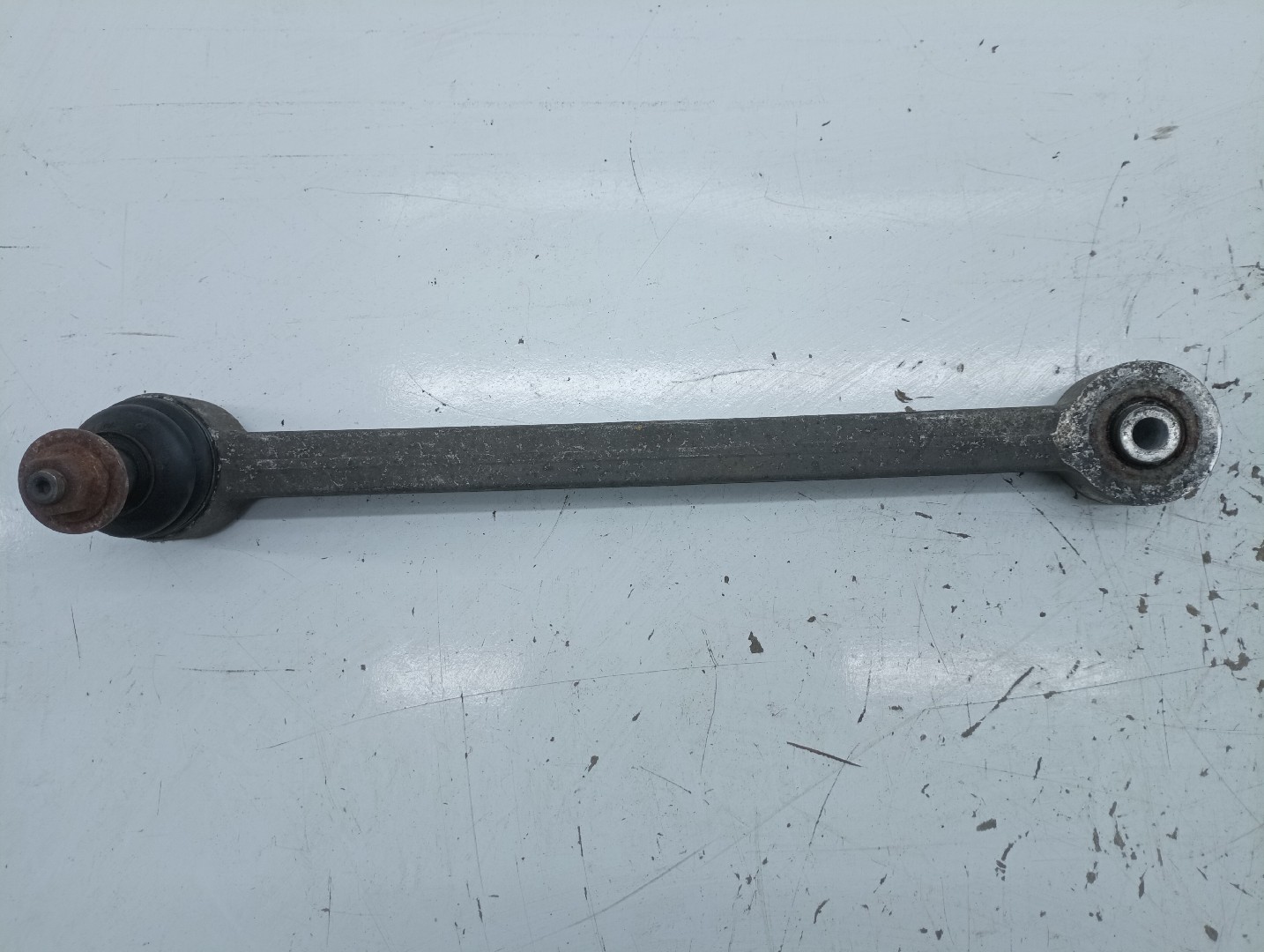 Braço de Suspensão traseiro direito AUDI R8 (422, 423) | 07 - 15 Imagem-3