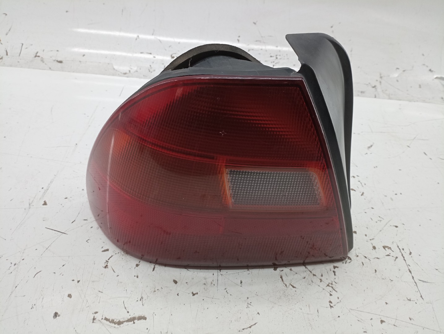 Farolim Stop Esquerdo HONDA CIVIC VI Fastback (MA, MB) | 94 - 01 Imagem-7