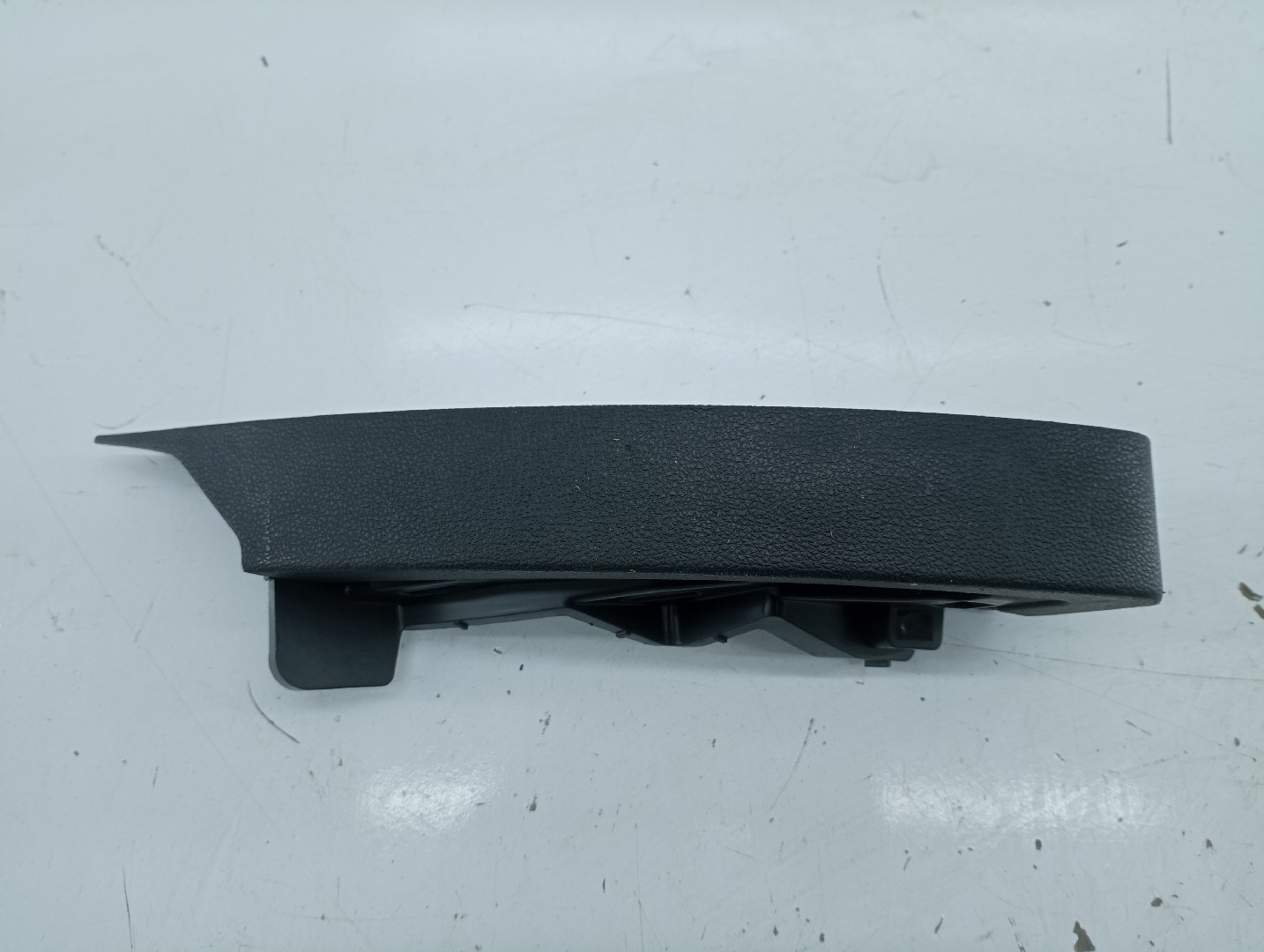 Acabamento de Tablier RENAULT MEGANE IV três volumes | 16 - 