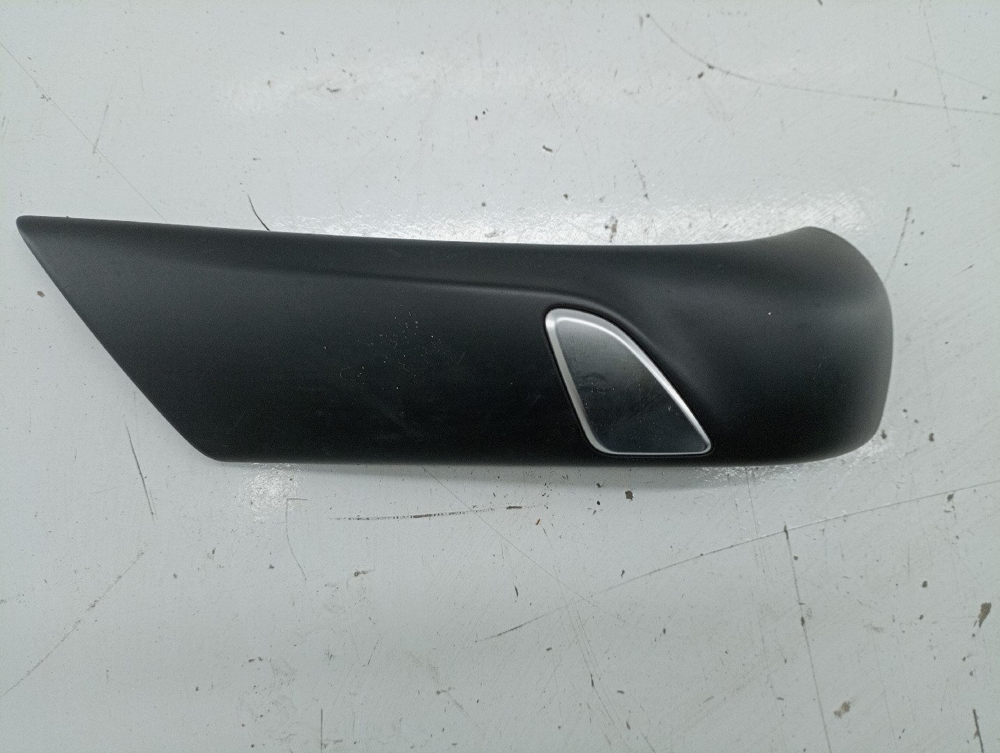Friso da porta RENAULT MEGANE IV três volumes | 16 -  Imagem-6