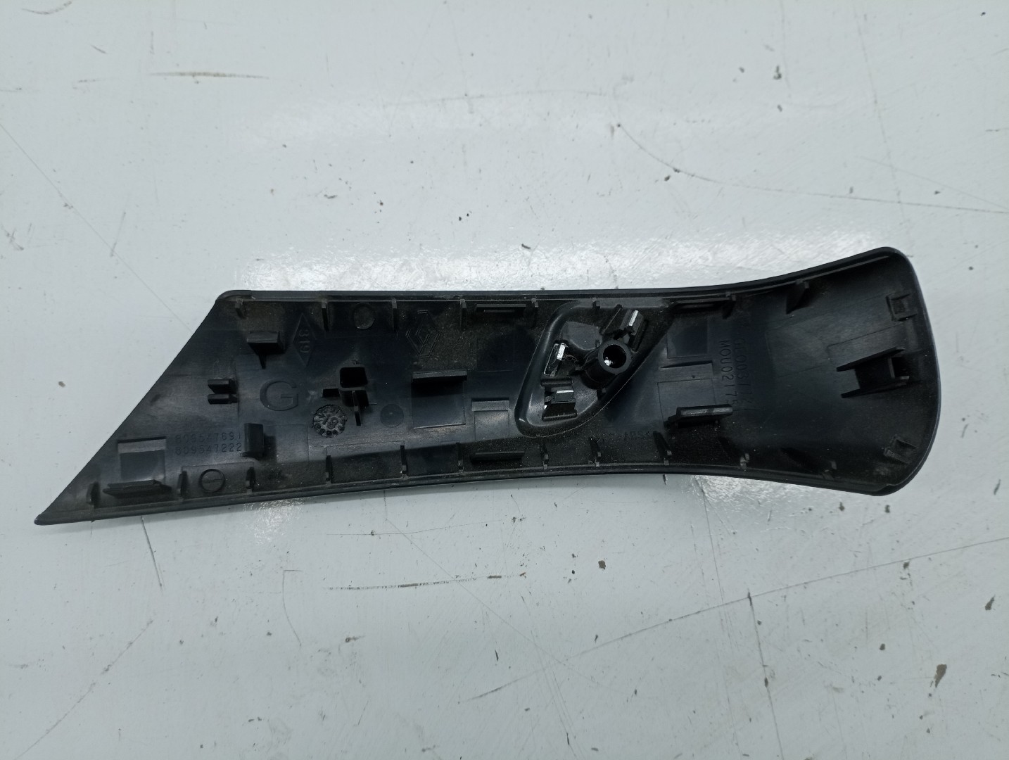 Friso da porta RENAULT MEGANE IV três volumes | 16 -  Imagem-5
