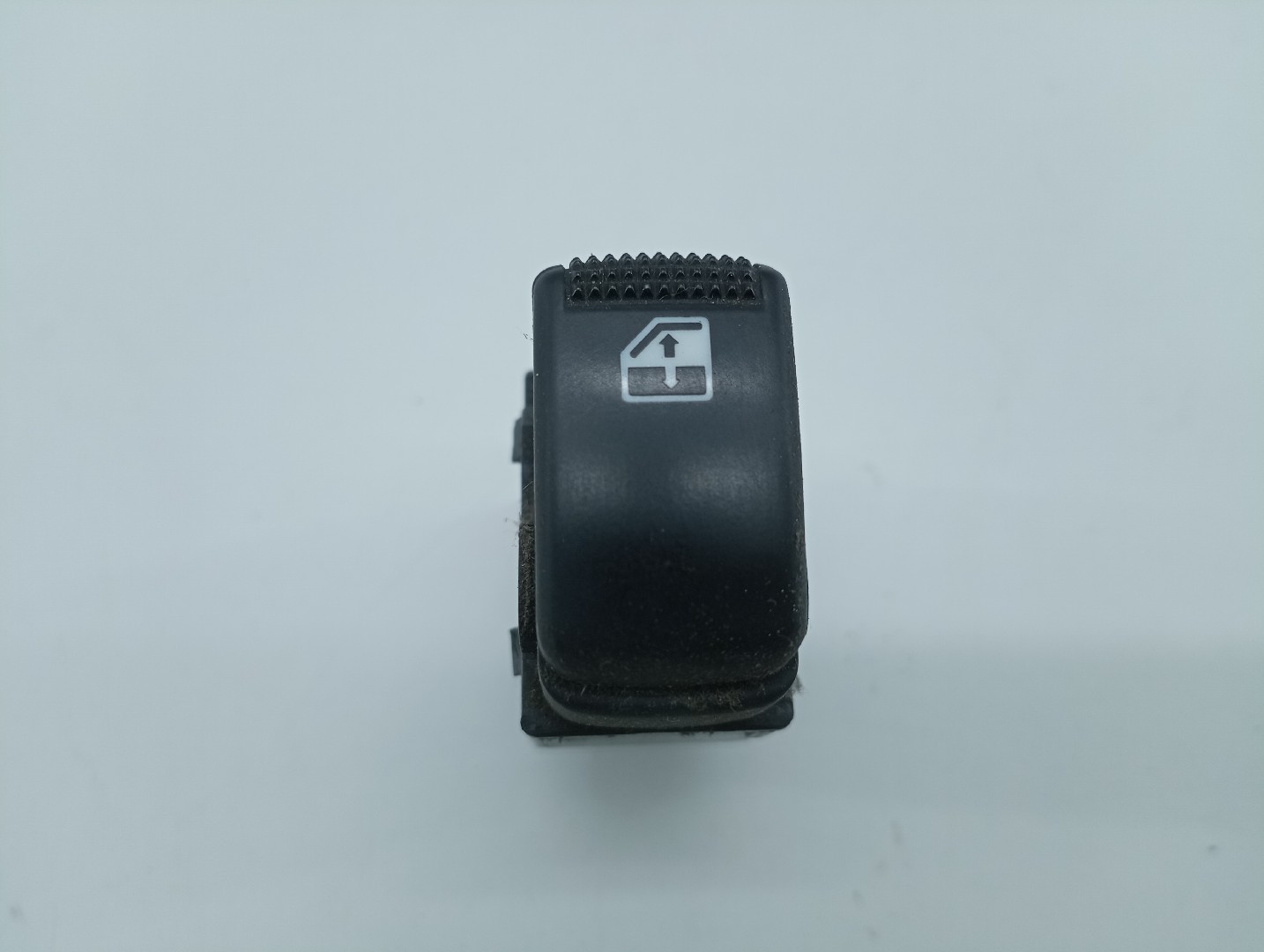 Comutador de vidro frente direito HYUNDAI GETZ (TB) | 01 - 11