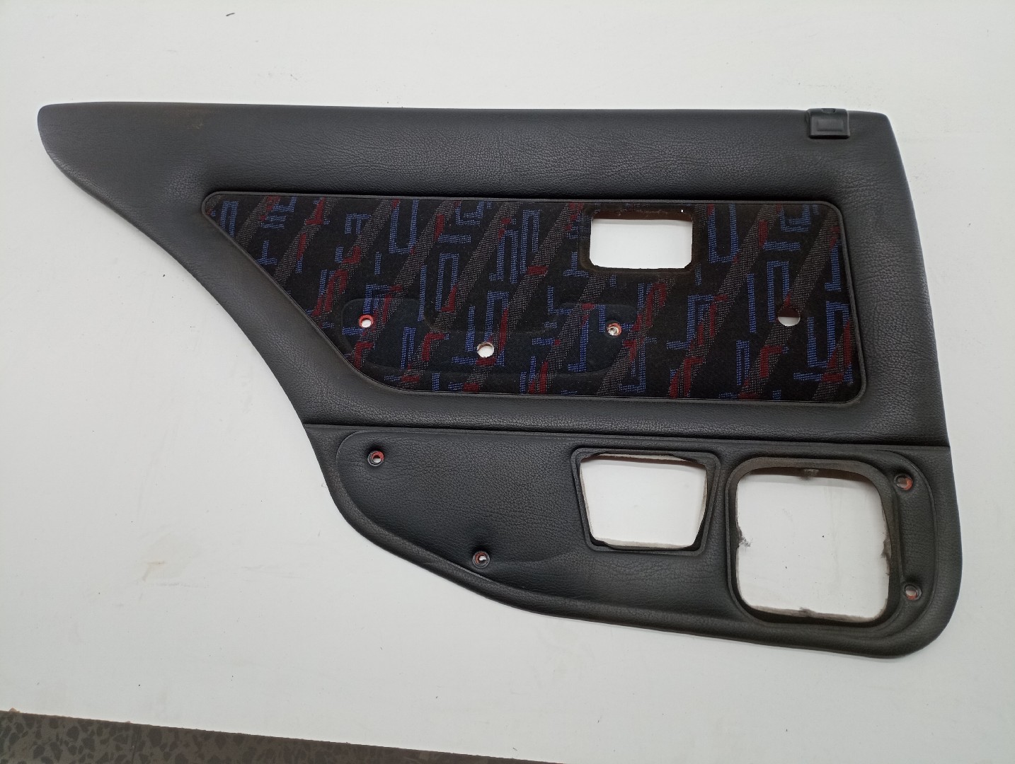 Quartela de porta trás esquerda PEUGEOT 106 II (1A_, 1C_) | 96 - 05 Imagem-4
