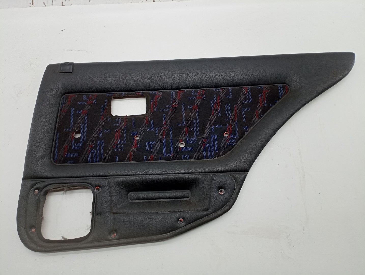 Quartela de porta trás direita PEUGEOT 106 II (1A_, 1C_) | 96 - 05 Imagem-4
