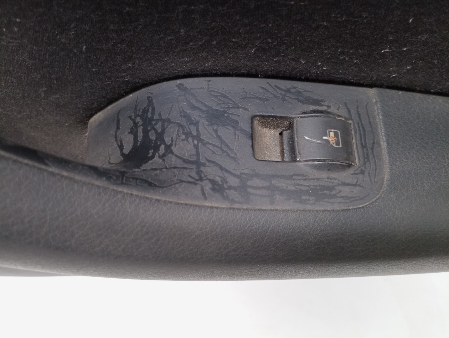 Quartela de porta trás direita AUDI A4 (8E2, B6) | 00 - 05 Imagem-1