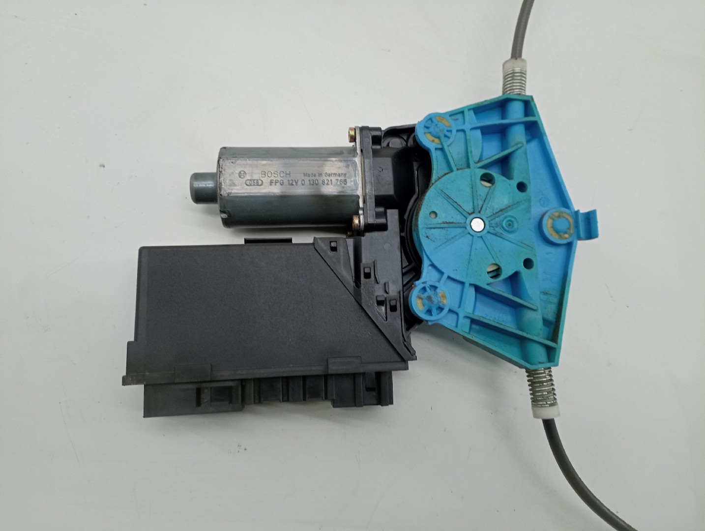 Motor e elevador de vidro trás direito AUDI A4 (8E2, B6) | 00 - 05 Imagem-1