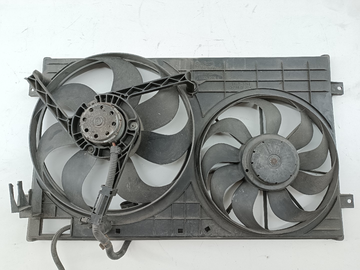 Termo ventiladores VOLKSWAGEN GOLF IV (1J1) | 97 - 07 Imagem-2
