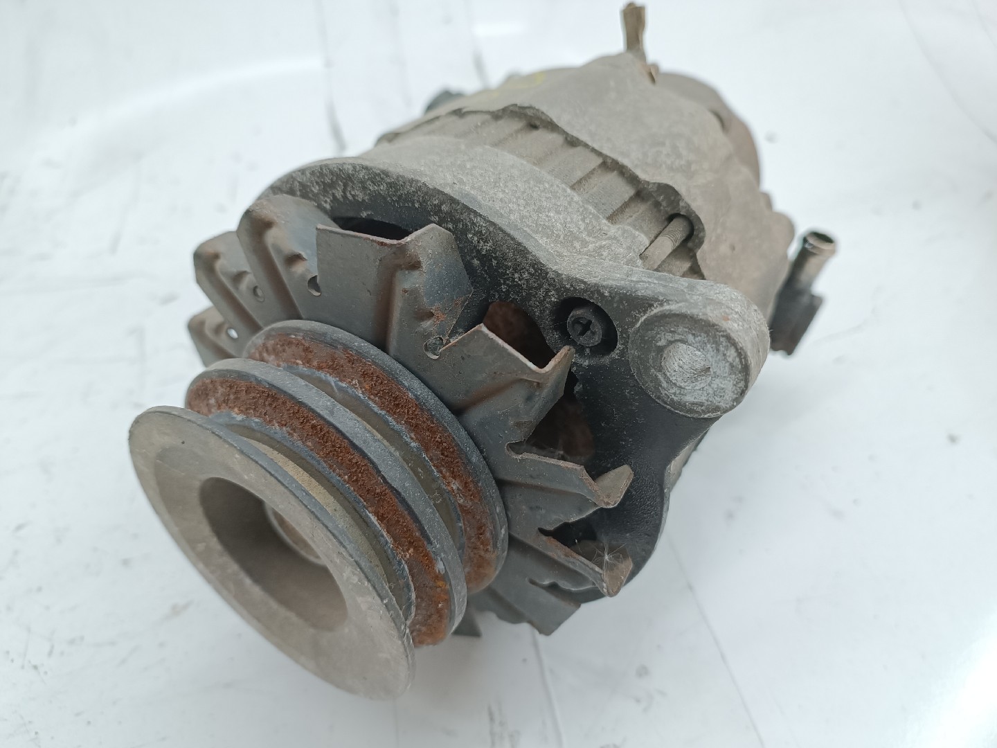 Alternador LAND ROVER DISCOVERY II (L318) | 98 - 04 Imagem-1