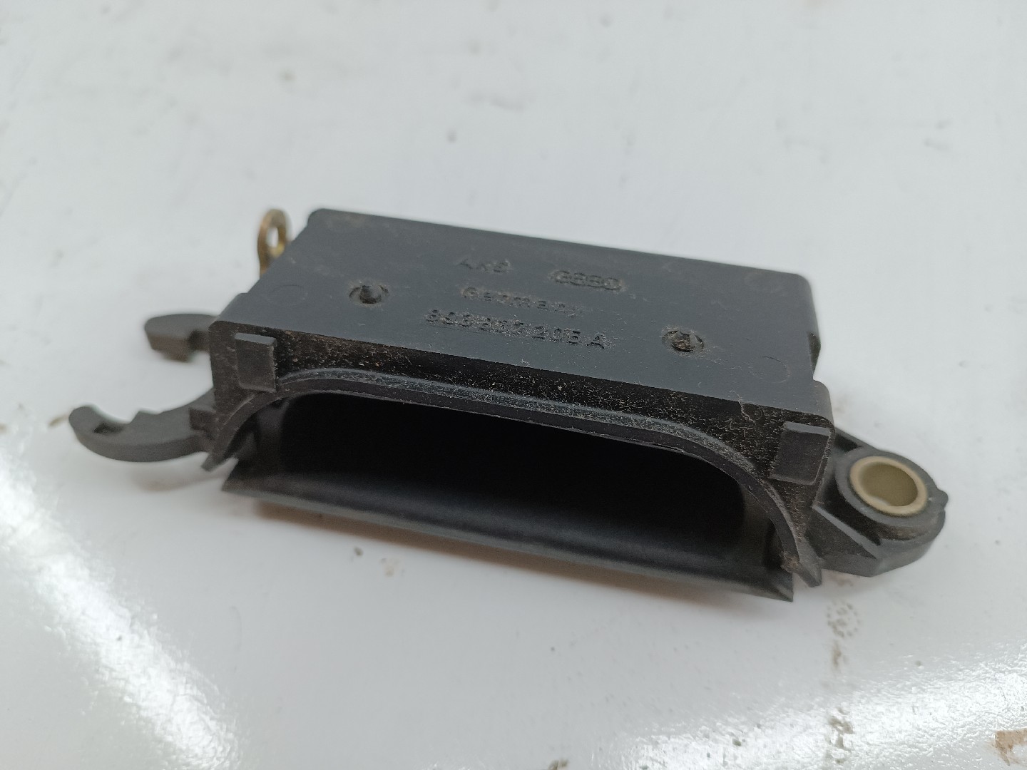 Puxador exterior de porta frente esquerda AUDI 80 (89, 89Q, 8A, B3) | 86 - 91 Imagem-1
