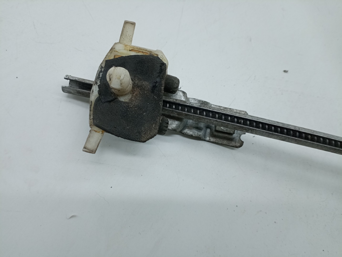 Elevador Frente Direito Manual RENAULT CLIO I (B/C57_, 5/357_) | 90 - 98 Imagem-4
