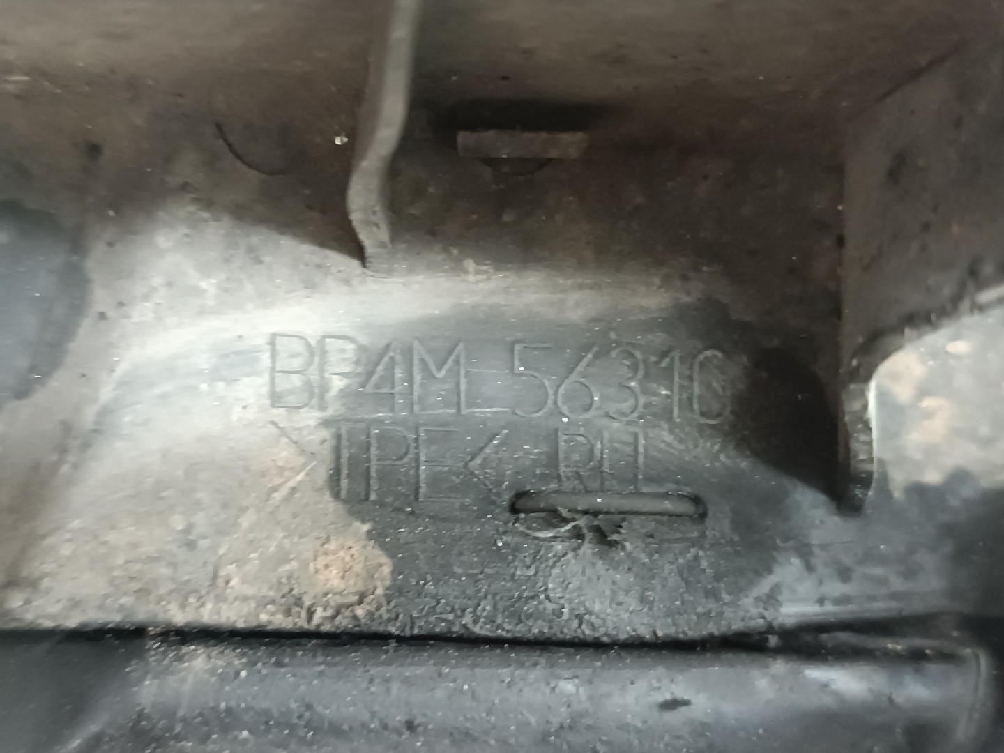 Cava de Roda Frente Direita MAZDA 3 (BK) | 03 - 09