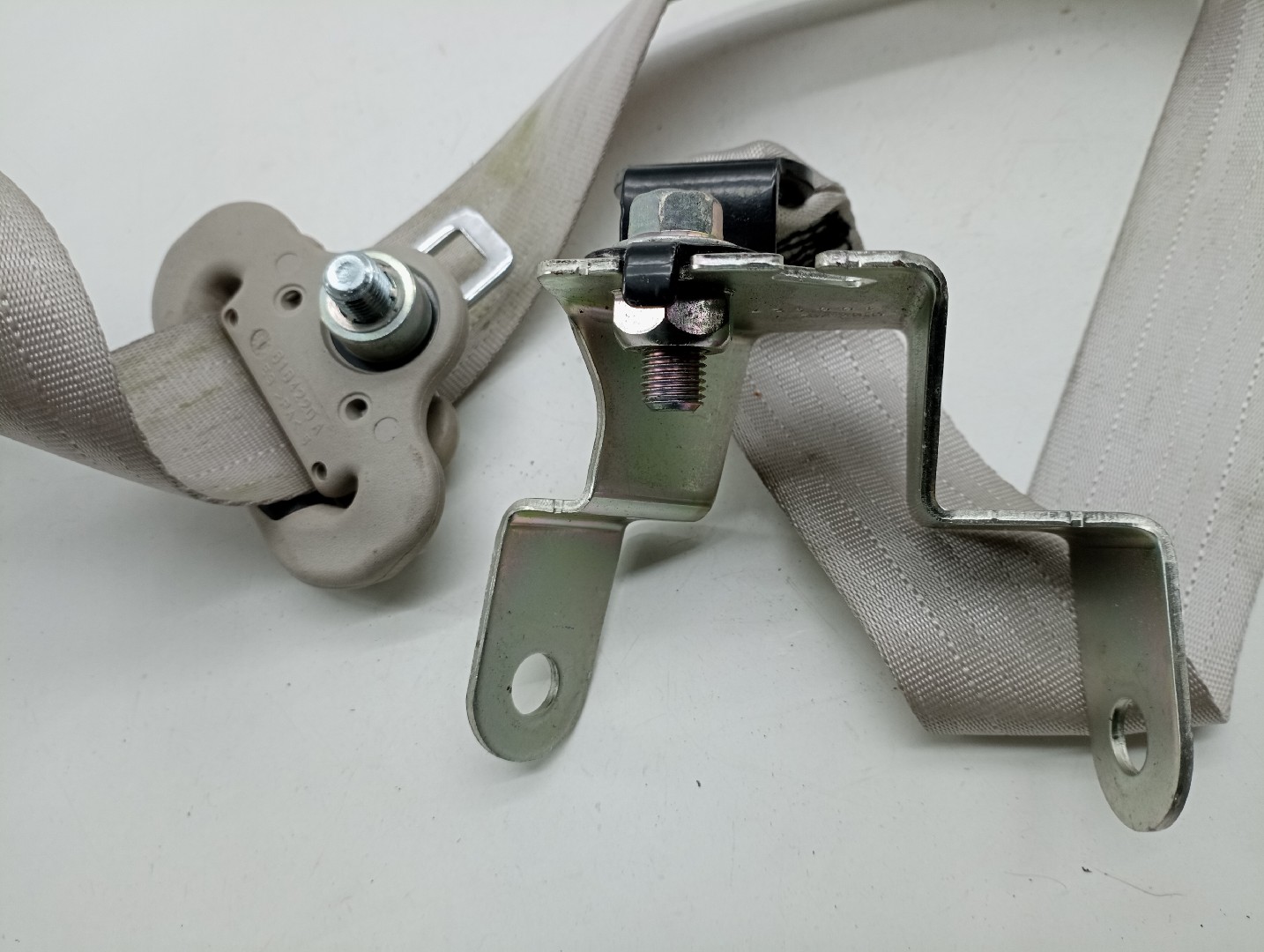 Cinto Frente Direito NISSAN LEAF (ZE0) | 10 -  Imagem-6