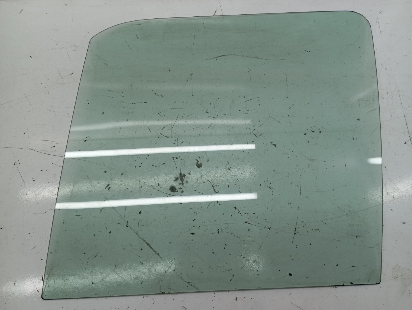 Vidro de Porta Frente Esquerdo VOLKSWAGEN JETTA IV (162, 163, AV3, AV2) | 08 -  Imagem-1