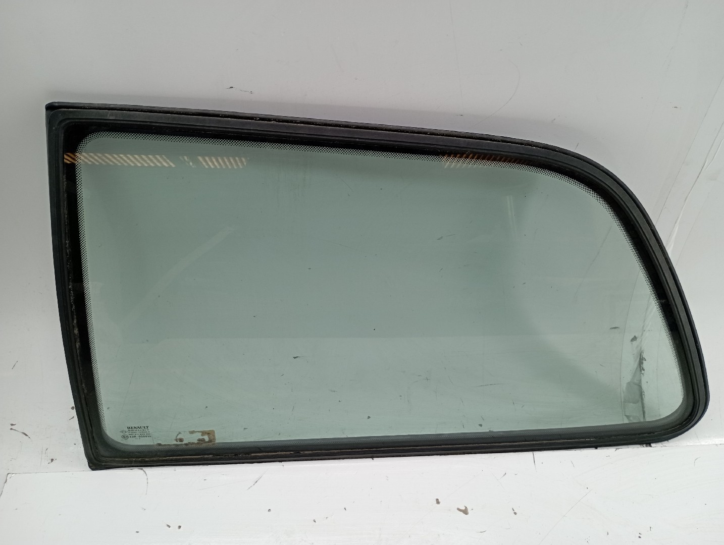 Vidro Porta Tras Esquerdo RENAULT CLIO I (B/C57_, 5/357_) | 90 - 98