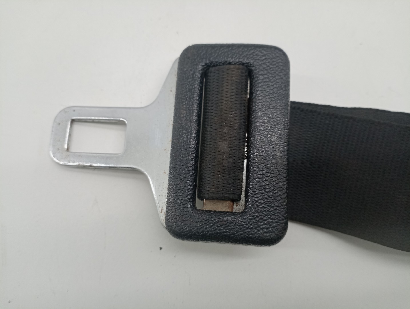 Cinto traseiro central OPEL CORSA B (S93) | 93 - 02 Imagem-4