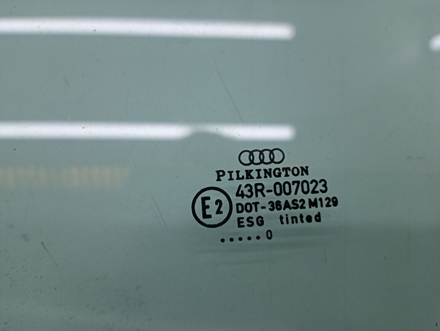 Vidro de Porta Frente Esquerdo AUDI A4 (8D2, B5) | 94 - 01 Imagem-1